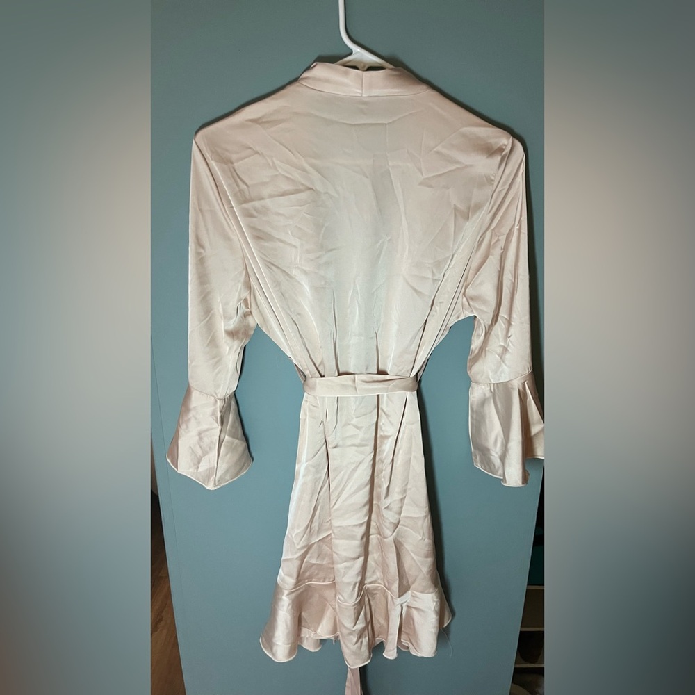 Baby Pink Silky Robe - Picture 3 of 4
